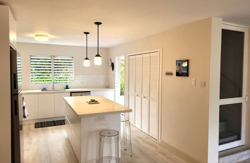 Worthing House | Garden Oasis Townhouse - Walk to Beach, Boardwalk & Dining