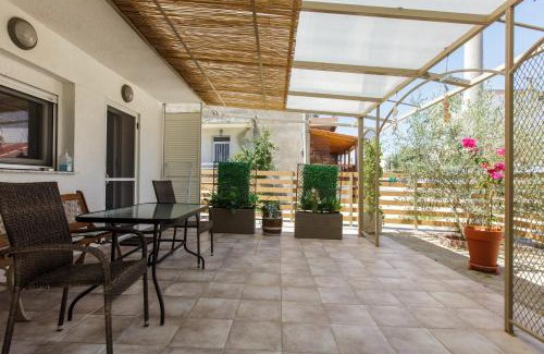 Fanari Apartment | Garden Rooms