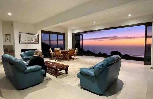 Brenton-on-Sea Villa | Garden Route spectacular view over Indian Ocean