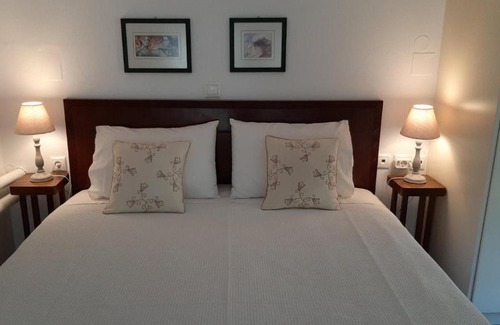 Leonidio Apartment | Garden's Home