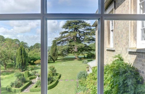 Woodbridge House | Garden View - One Bedroom House, Sleeps 2