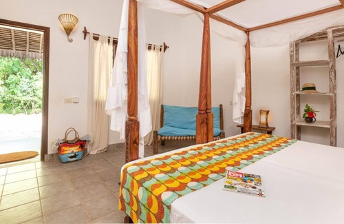 Kiwengwa House | Garden-view Room in Boutique Hotel with Private Beach