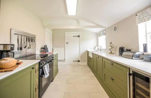 Bury St Edmunds House | Gardeners Cottage - Nowton Park