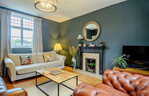 Bury St Edmunds House | Gardeners Cottage - Nowton Park