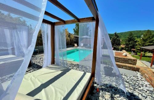 Vrdnik Apartment | GardenLux Vrdnik