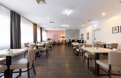 Porz Hotel | Garner Hotel Cologne Porz - Airport by IHG