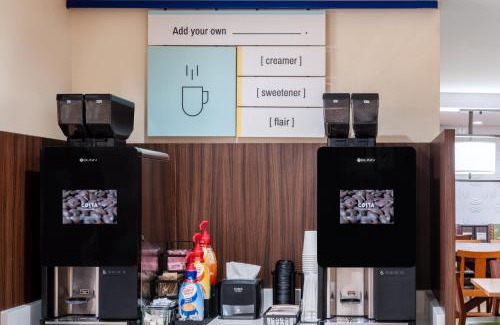 Glen Burnie Hotel | Garner Hotel Glen Burnie BWI Airport Area by IHG