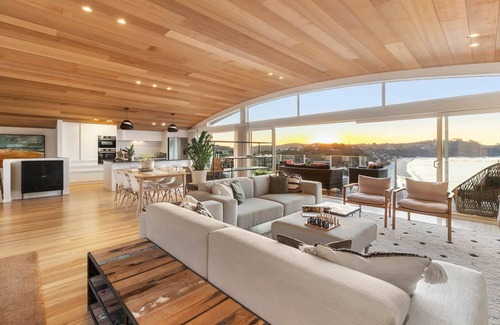 Onetangi House | GARRATT VIEW | Coast & Country |