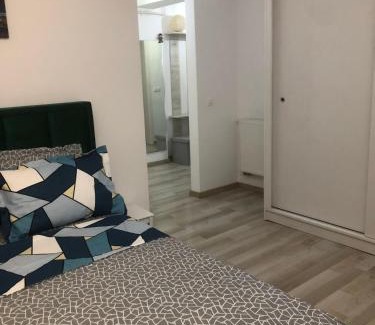 Tractorul Apartment | Garsoniera - Zona Coresii