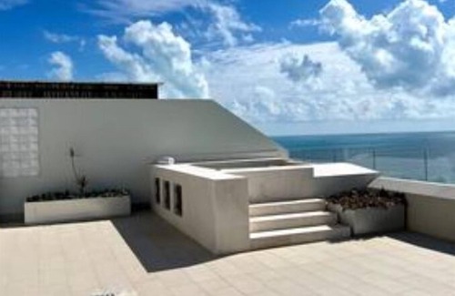 Puerto Juarez Condo | GARZA BLANCA RESORT & SPA CANCUN PENTHOUSE