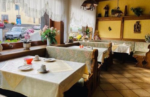 Klotten Hotel | Gasthaus Castor