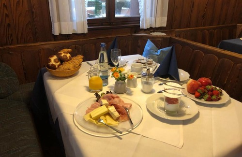 Weinstadt House | Gasthof Adler