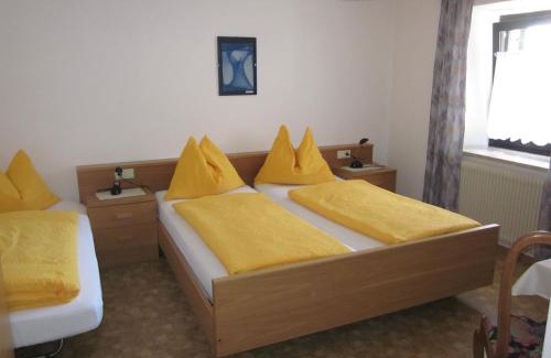 San Genesio Atesino House | Gasthof zum Roessl