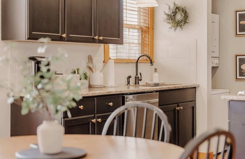 Reeds Spring Cabin | Gated Community | Pool + Golf Course | Near SDC