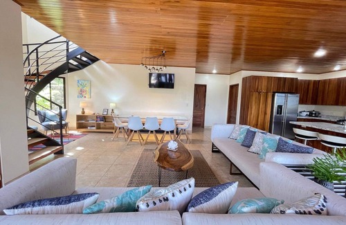 Barrio Las Playitas House | Gated Community-Privacy, Ocean Views-pool-Ojochal-sleep 9