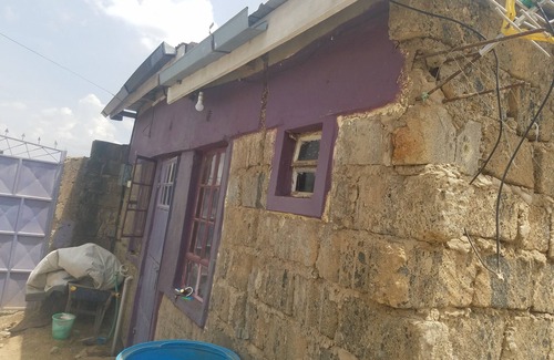 Ruiru House | gated compound,with a small 1 bedroom house
