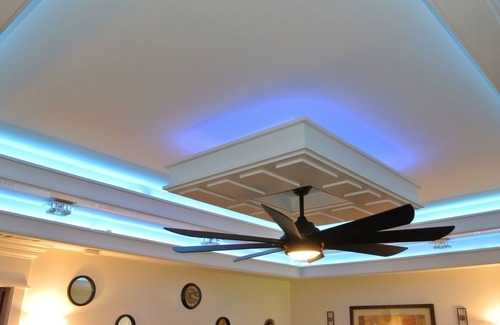 Little Woods House | Gated! Luxurious + Upscale! 5Bedrooms + 5Kings! Just Remodeled! New Furnishings!