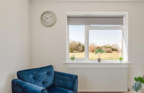 Cropthorne House | Gatekeepers Cottage - Idyllic 4 Bed Rural Escape!