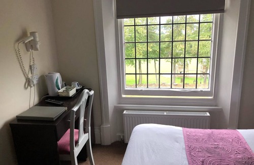 Cleckheaton House | Gateway Lodge