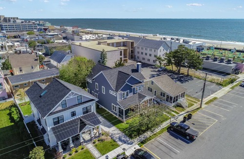 South Rehoboth House | Gather The Family In The Heart Of Rehoboth Beach (Accessible)