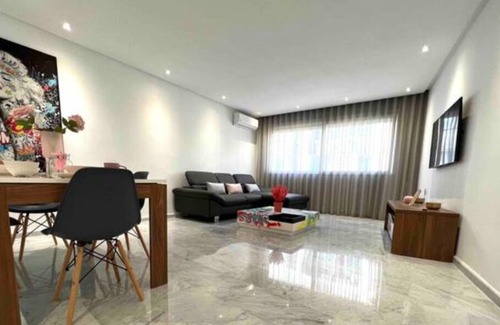 Gauthier Apartment | Gauthier Living 06-Colorful 2 Bedroom in the heart