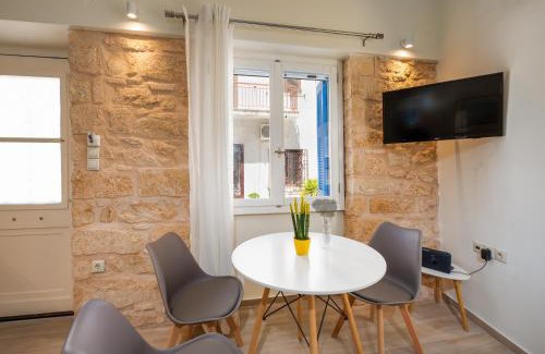 Aegina Town Apartment | gdk house in the heart of Aegina