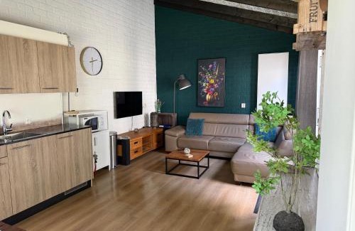 Municipality of Simpelveld Apartment | Gehele Bungalow zuid-Limburg op een park