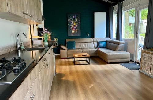 Municipality of Simpelveld Apartment | Gehele Bungalow zuid-Limburg op een park