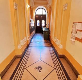 Palace District House | Gellerico Rooms at Rákóczi Square