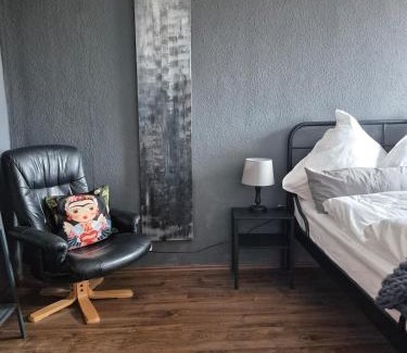 Einbeck Apartment | Gemütliche 2 Zimmer Wohnung, 300m vom Zentrum