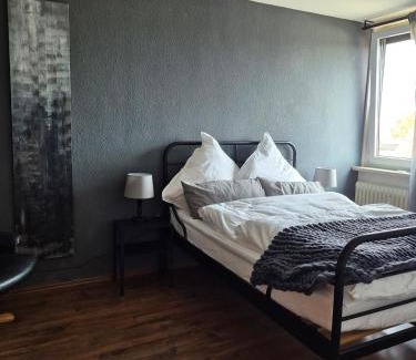 Einbeck Apartment | Gemütliche 2 Zimmer Wohnung, 300m vom Zentrum