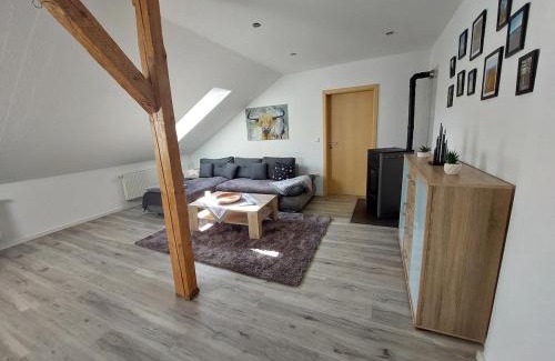 Stockum Apartment | gemütliche Dachgeschoss- Ferienwohnung im Grünen