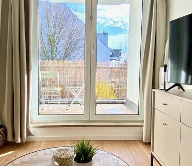 Ottersleben Apartment | Gemütliches 1R Apartment mit Balkon, Parking, TV Streaming