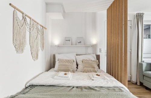 Barmbek-Sued Apartment | Gemütliches 2 Zimmer Ambient Apartment mit Queensize-Bett , Etagenbett& Schlafsofa in Alsternähe