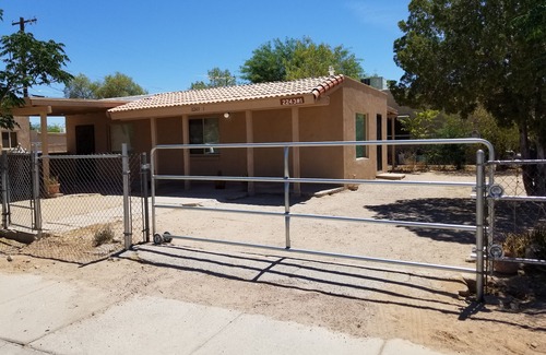 South Tucson House | Gem 2 in the heart of Tucson. Just remodeled! Come stay and enjoy the new look!