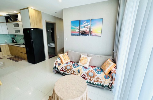 Doi Can Apartment | Gem at Vinhomes Ocean Park 1! Family-sized apt with airy and spectacular view