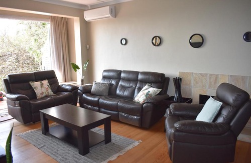 Durban North House | Gem of Durban North, Relax║Pool║AC║Wi-Fi║Dining