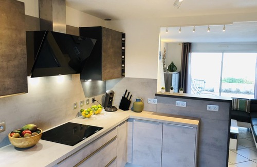 Gruissan House | Generous exclusive holiday home in a dream location right on the beach with great views