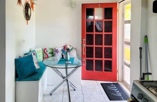Piggotts Apartment | Genesis King Suite Apt 4 located in peaceful valley AC, Wi-Fi
