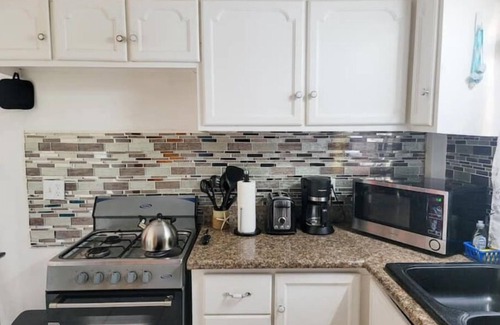 Piggotts Apartment | Genesis King Suite Apt 4 located in peaceful valley AC, Wi-Fi