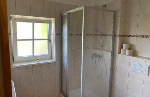 Egging House | GENSLEITEN