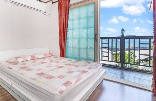 Irun-myeon House | Geojedo Evergreen Pension