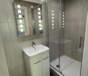 South Camberwell Hotel | George Canning Denmark Hill, London