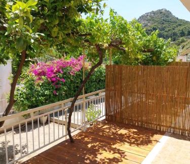 Agia Marina Apartment | George's Apartment