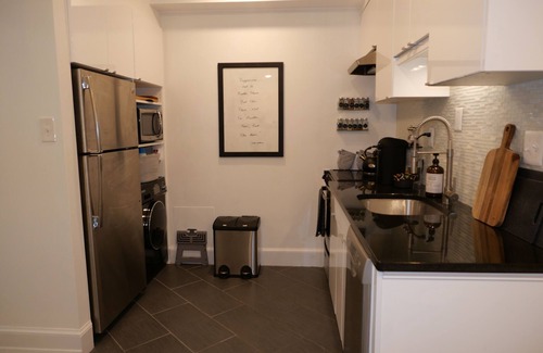 Georgetown Apartment | Georgetown East Village Apartment - steps from M Street!