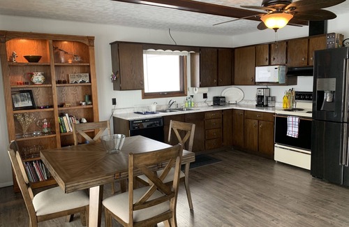 Georgetown House | Georgetown Lake Lookout - Amazing Lake Views and Year-Round Fun!