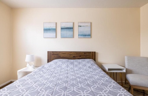 Fairview Park Apartment | Georgetown Villas 2-1b Ideal for long stays!