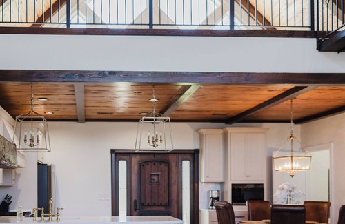 Jesup House | Georgia on My MindnCoastal farmhouse on 190 acres for total privacy - sleeps 12