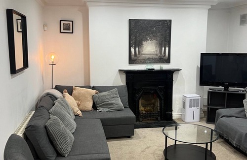 Ballsbridge Apartment | Georgian Apartment in Dublin