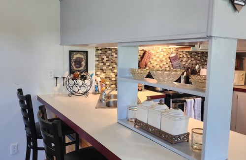 Wagoner House | Georgie's Getaway! Beautiful stay on 6 acres just minutes from the lakeside